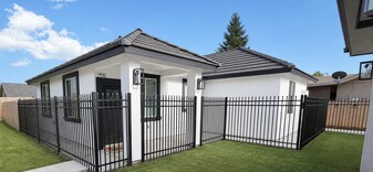 Building Photo - 590 N Lincoln Ave