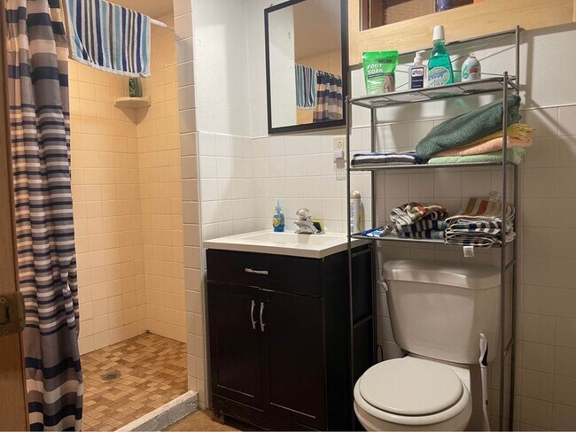 Building Photo - 224 State St