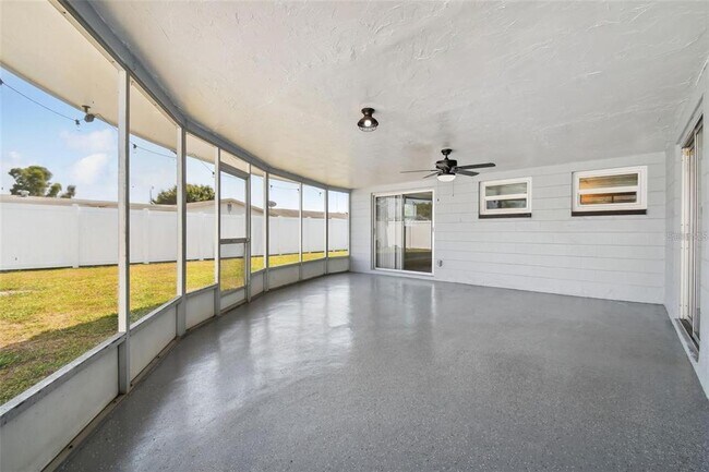Building Photo - 3600 Umber Rd
