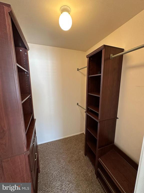 Building Photo - 511 Walden Cir