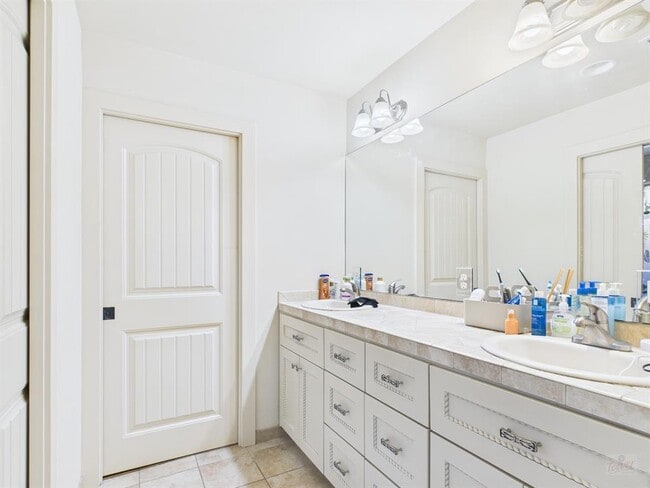 Building Photo - 4604 Avenue H