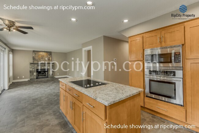 Building Photo - Beautiful 4 Bed/2.5 Bath Home in Tualatin!