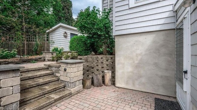 Building Photo - 1205 Miller Ave