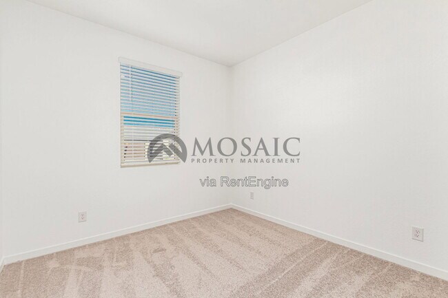 Building Photo - 8821 W Agora Ln