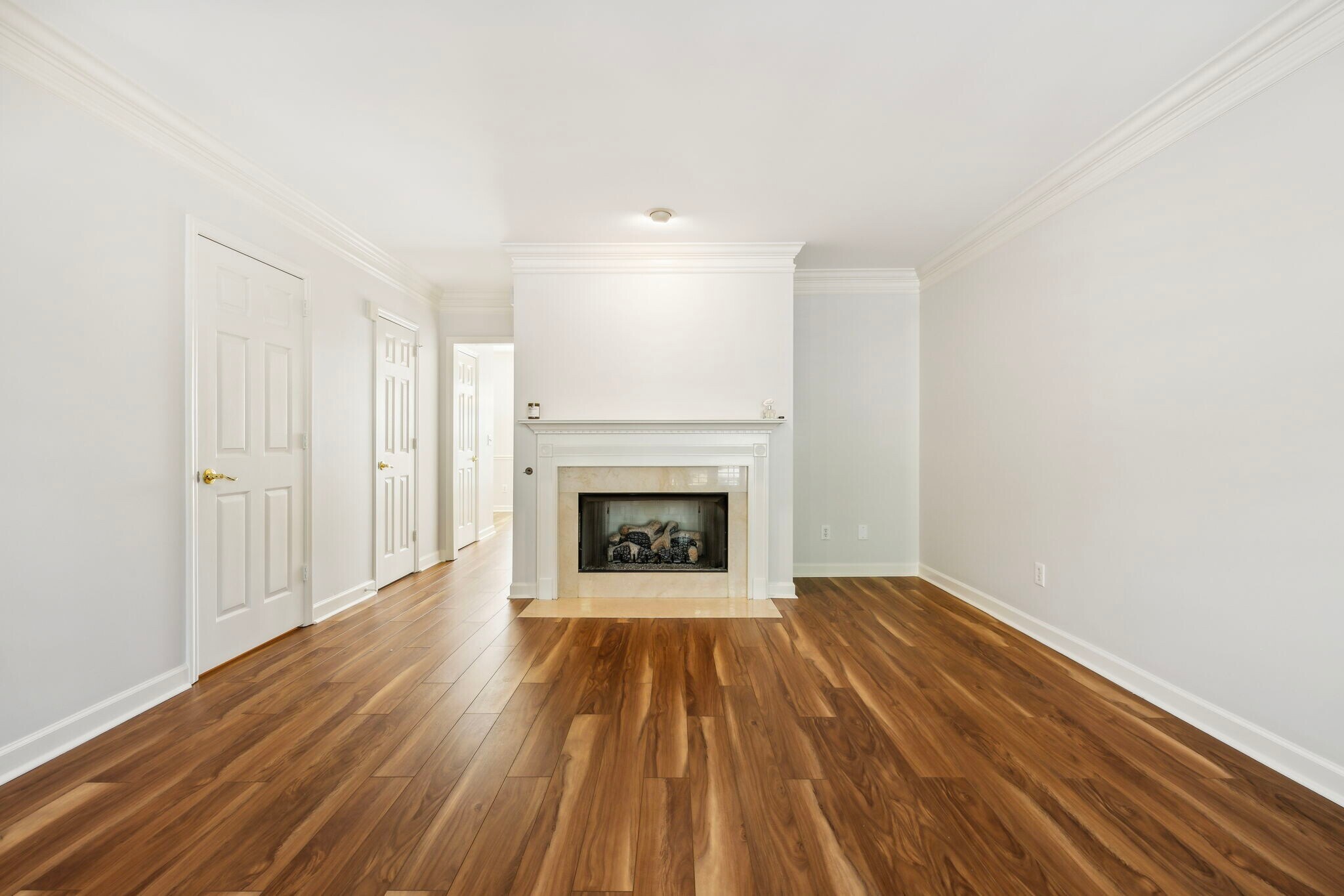 Building Photo - 1614 Brentwood Pointe