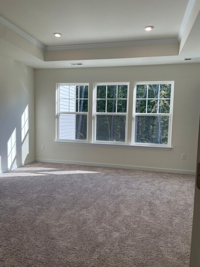 Building Photo - 18405 Palisades Ct