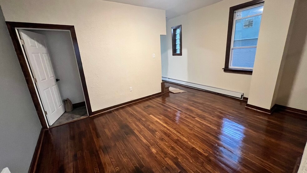 Dining room - 1315 Labelle Ave