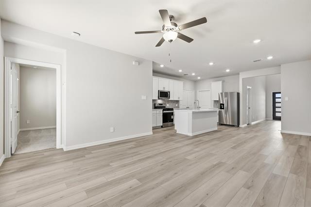 Building Photo - 5611 Chasewood Dr