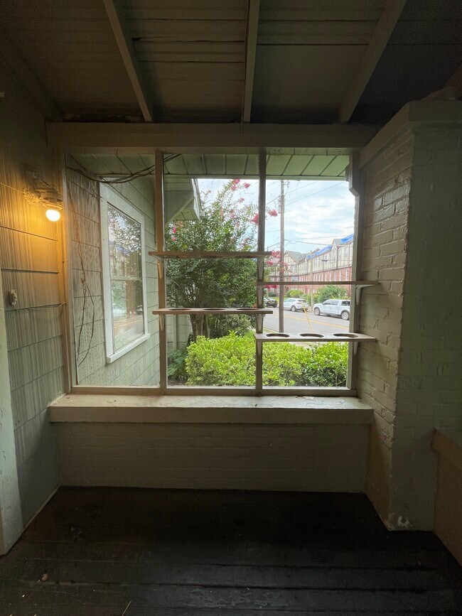 Screened in porch (planters) - 908 Oxmoor Rd