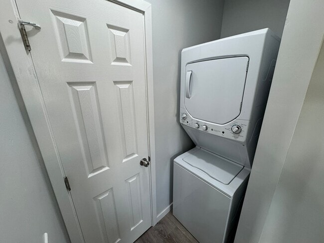 Building Photo - Modern & Newly Renovated 2-Bed, 1-Bath Unit in National City!