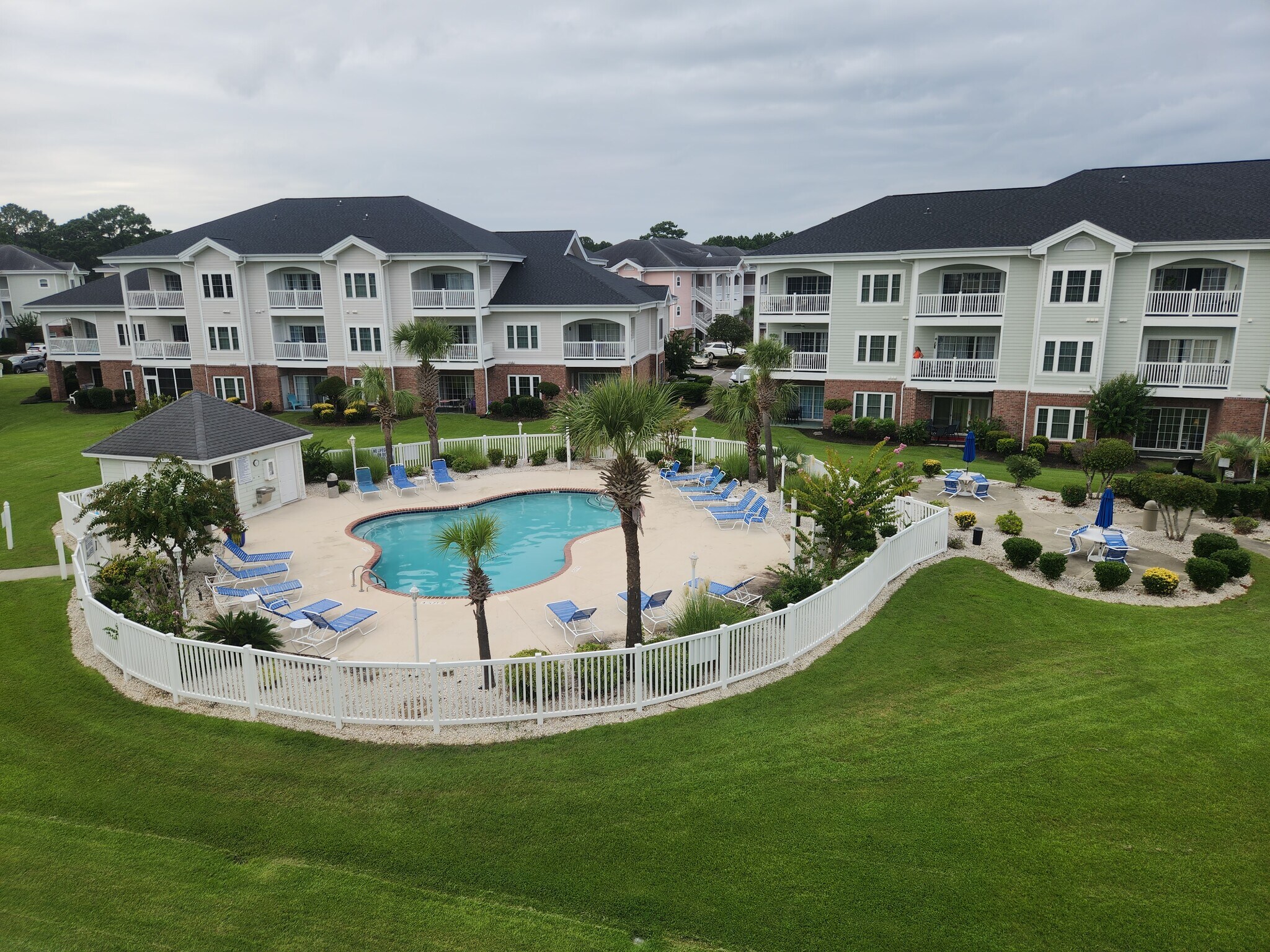Building Photo - 4830 Carnation Cir