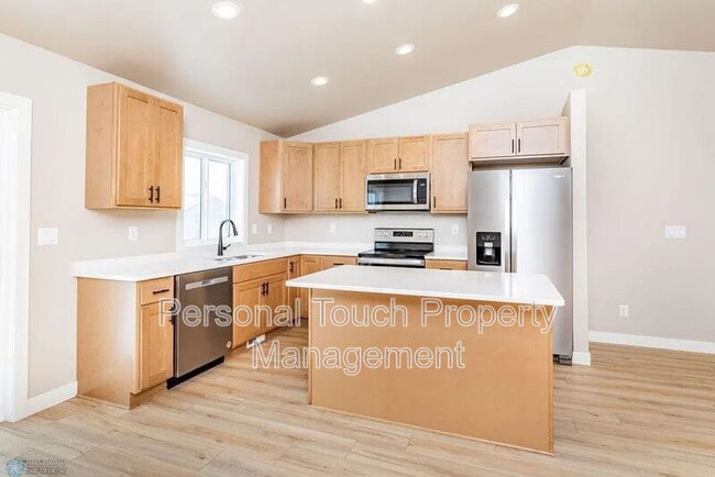 Building Photo - 6622 68th St S