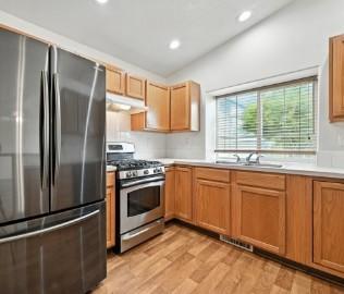 Building Photo - 5827 Orchid Wy S