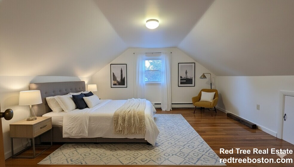 Building Photo - 18 Cresthill Rd