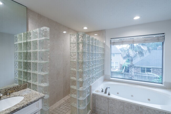 Building Photo - 14207 Vista Mar Cir