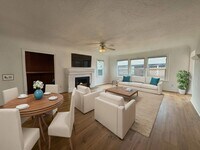 Building Photo - 777 W 10th Ave