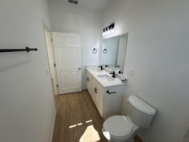 Building Photo - 3460 Tupelo Ave