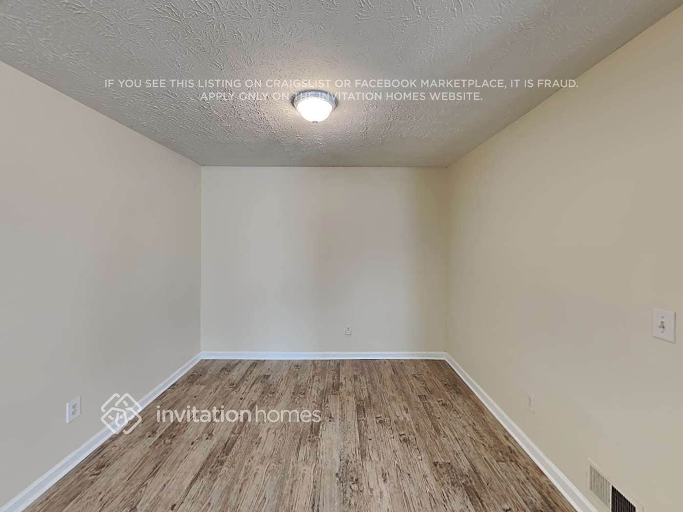 Building Photo - 3026 Beaver Dr