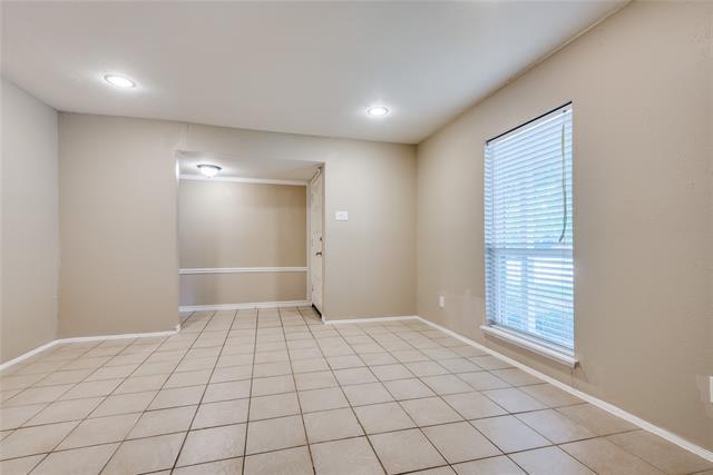 Building Photo - 5084 Avery Ln