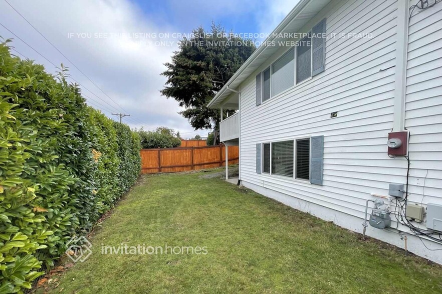 Building Photo - 2401 N Narrows Dr