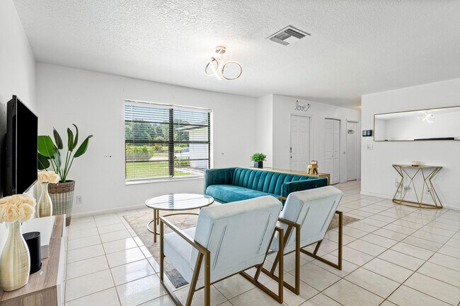 Primary Photo - 3135 S Seacrest Blvd