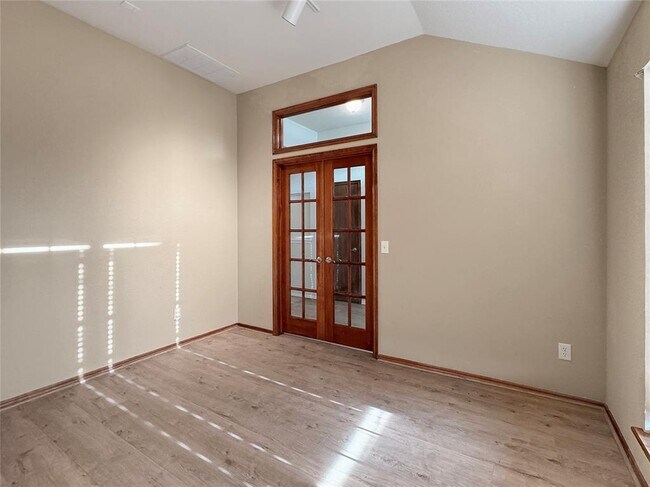 Building Photo - 14021 Harvest Cir