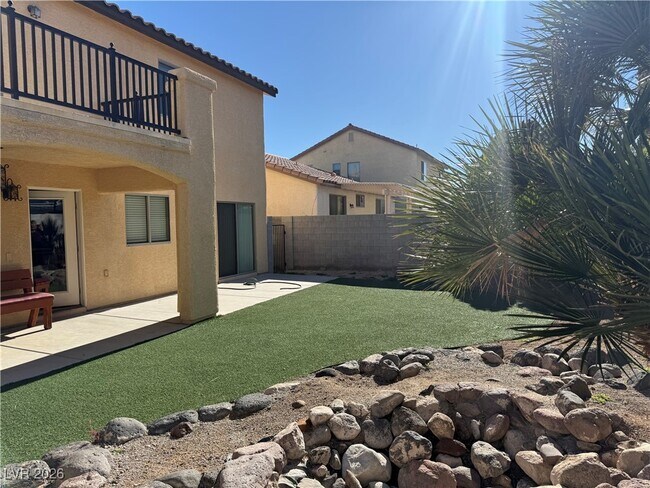 Building Photo - 9275 Cazador St