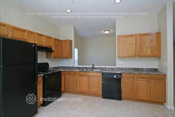 Building Photo - 1613 Stanley Ave