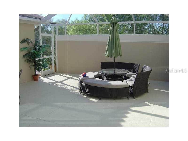 Lanai - 7733 Bergamo Ave