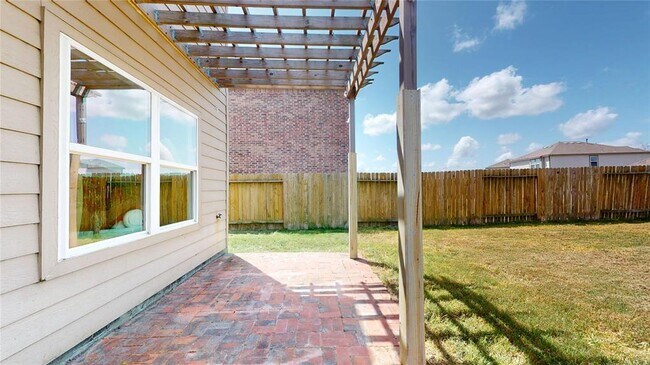 Building Photo - 2429 Regatta Ln