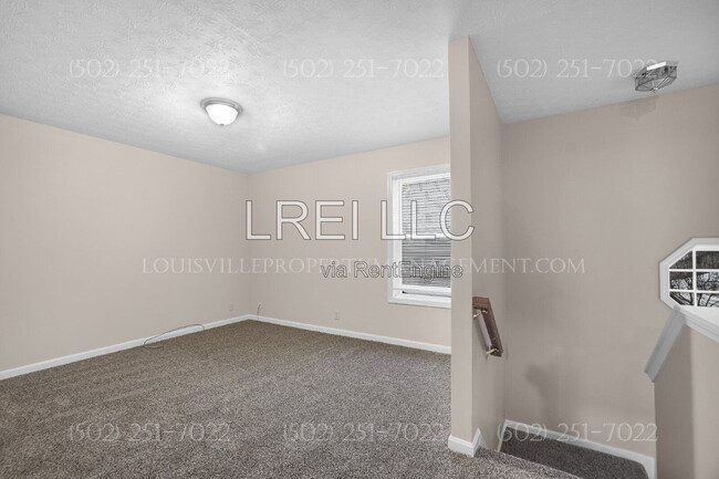Building Photo - 5112 Middlesex Dr