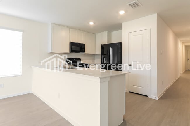 Building Photo - 2016 Welsh Ln