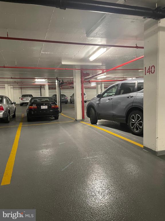 Building Photo - 3001 Veazey Terrace NW