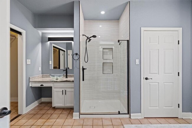 Building Photo - 128 Mockingbird Ln