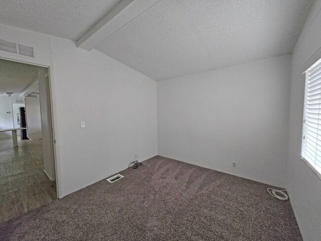 Building Photo - 8633 E Brundage Ln