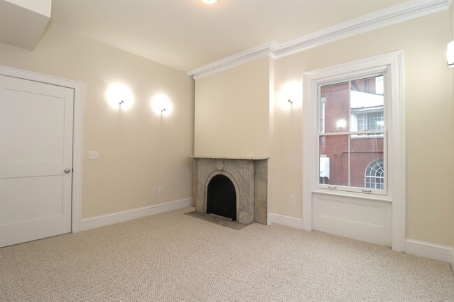Building Photo - 58 8th St