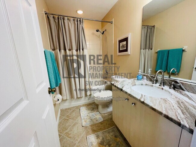 Building Photo - 15449 Bellamar Cir