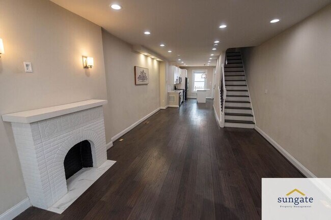 Building Photo - 442 N Linwood Ave