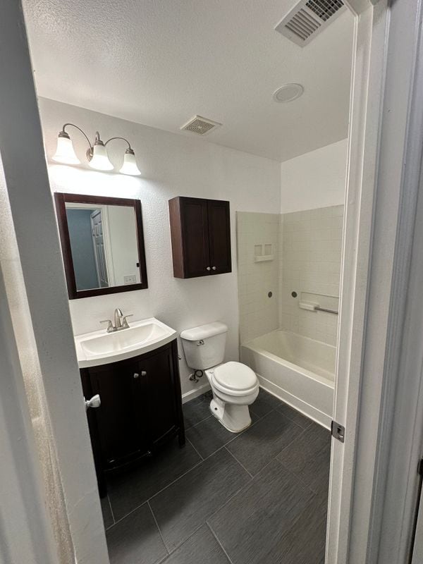 Building Photo - 1020 Sandpiper Way