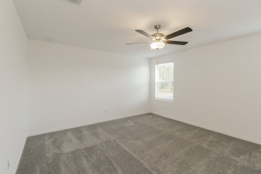 Building Photo - 17847 Blissful Stars Dr