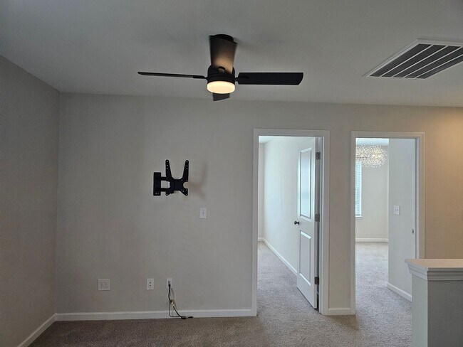 Building Photo - 1237 Scotch Meadows Loop