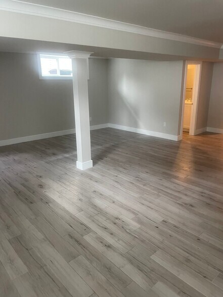 Building Photo - 0 Bartlett Ave