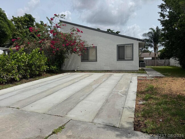 Building Photo - 5335 NW 5th St