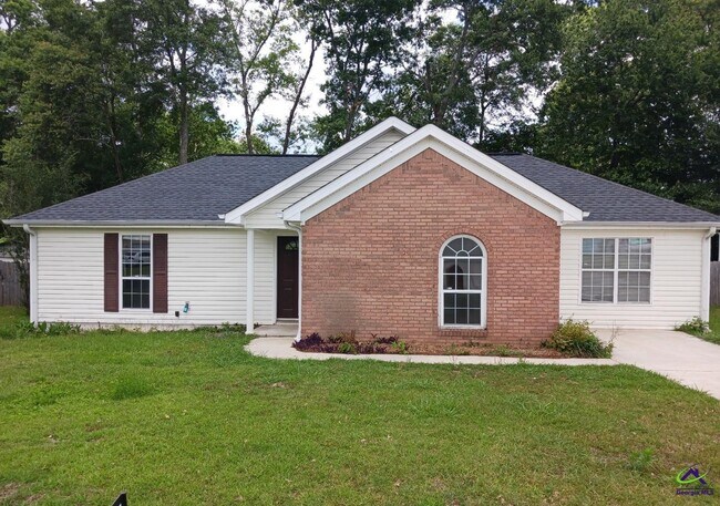 Primary Photo - 732 Gateway Dr