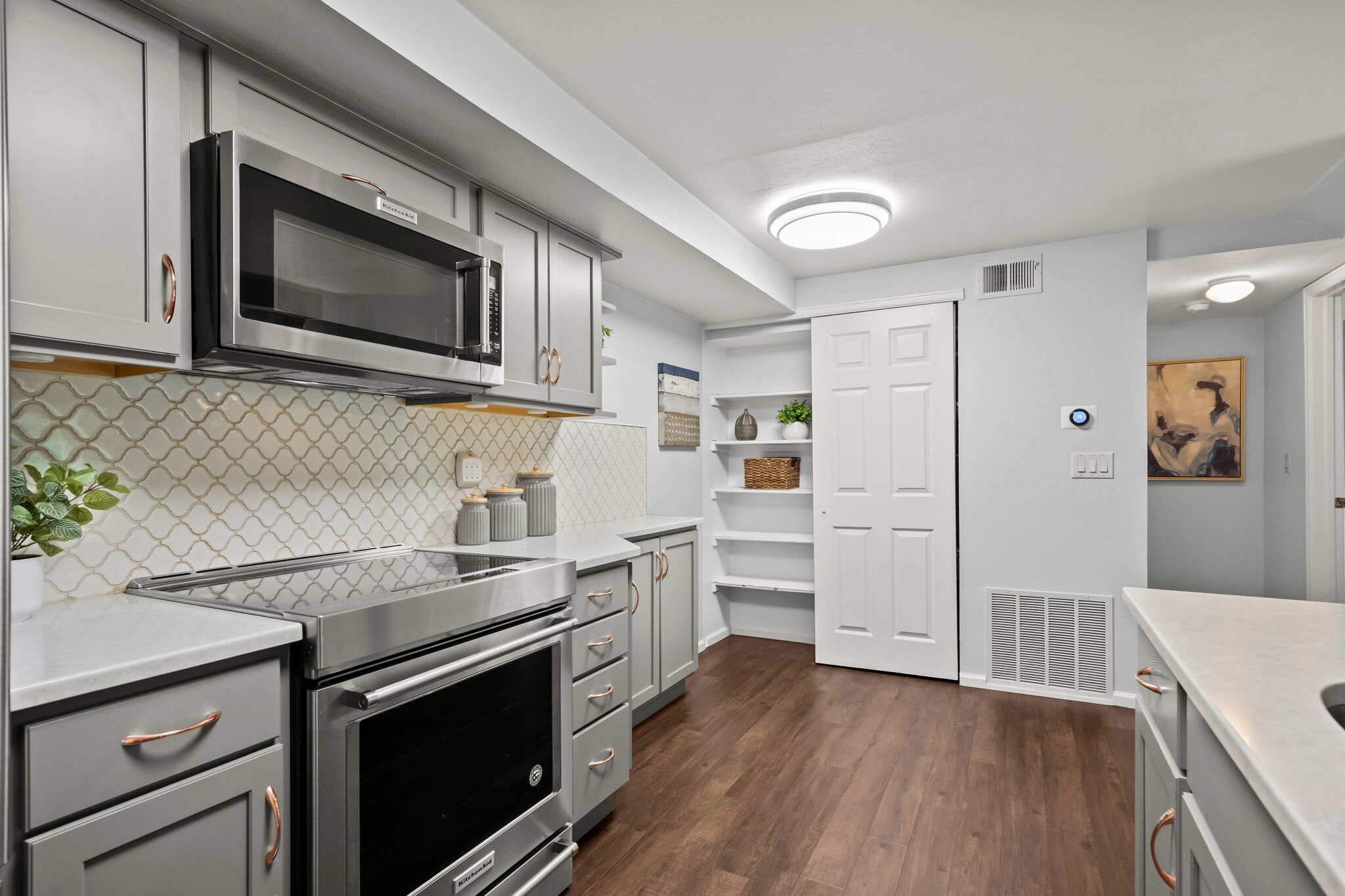 Building Photo - 20 S Boulder Cir