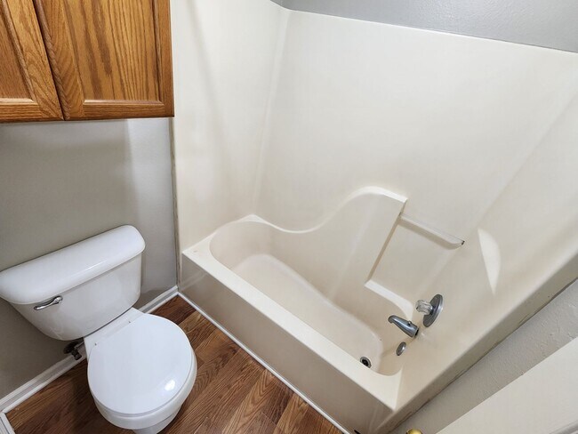 Building Photo - 902 Pheasant Cove