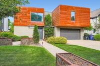 Building Photo - 14 S Grape St