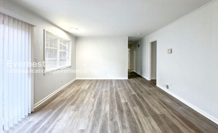 Building Photo - 1823 Old Springville Rd