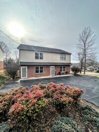 Building Photo - 6118 Igloe Dr