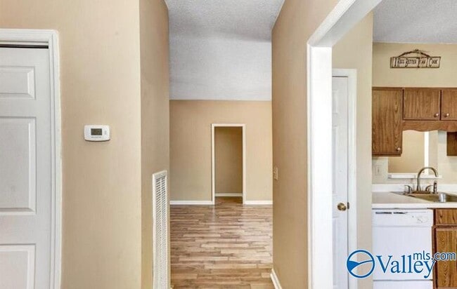 Building Photo - 111 Bentworth Ln